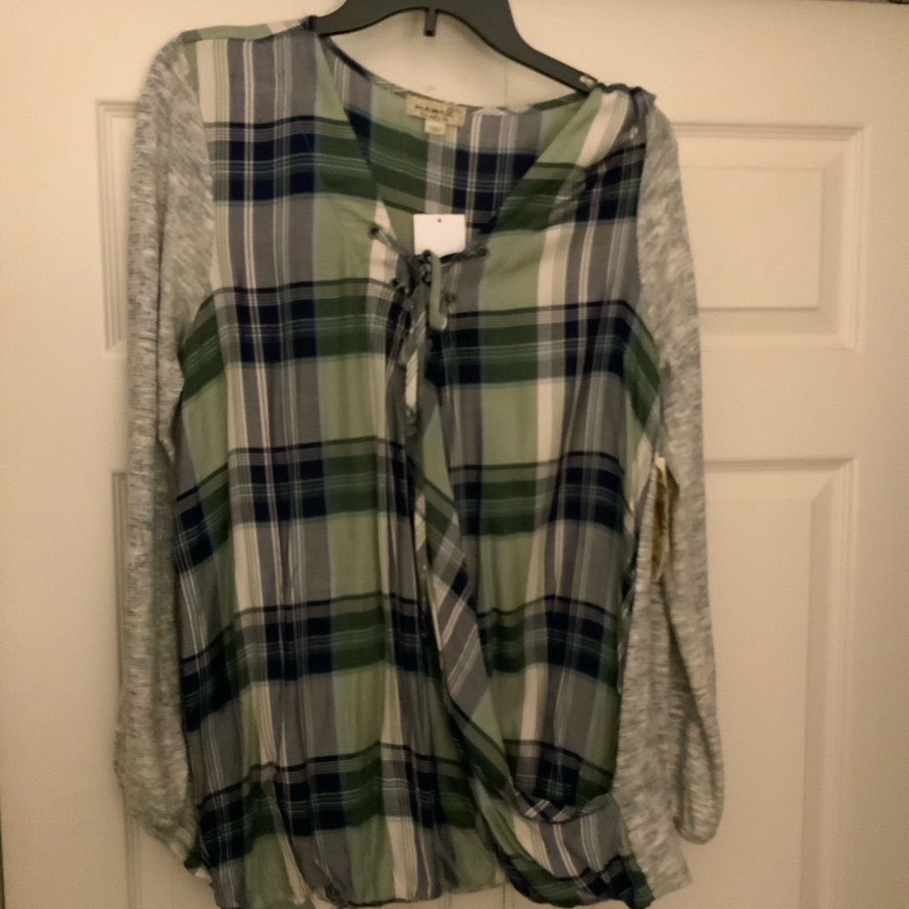 Women’s shirt plaid and knit One World size Xl